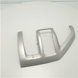 Cornice finitura fanalino stop posteriore destro Mitsubishi Pajero MK3 V60 colore grigio graffi da usura