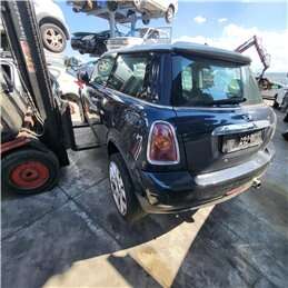 Ricambi usati sul piazzale Mini Cooper