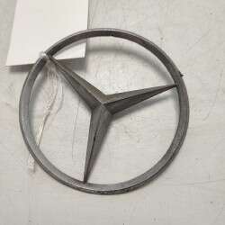 Stemma fregio logo emblema posteriore Mercedes W114 W115 epoca