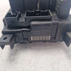 518787205 centralina ecu scatola portafusibili Volvo V70 MK2 2.4 D 2001