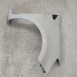 8200325171 parafango fianchetto Renault Clio MK3 2005-13 anteriore destro bianco plastica