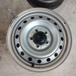 210706 set treno x4 cerchi ferro J15x6JJ Toyota HiLux 7 08/6VF20M6 15 pollici attacco 5 fori pari al nuovo