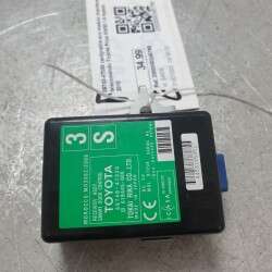 89740-47030 centralina ecu modulo ricevitore telecomando Toyota Prius XW30 1.8 Hybrid 2010 