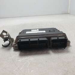 89661-47280 Centralina ecu motore Toyota Prius XW30 Ibrid 1.8 HSD 73 KW 99 CV 2009-15