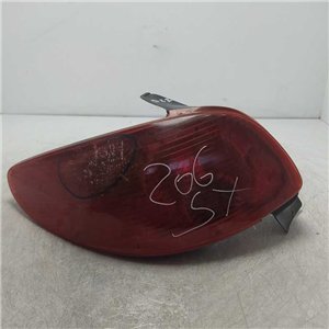 6350P1 faro fanale stop Peugeot 206 2003-09 posteriore SX sinistro un pin modificato