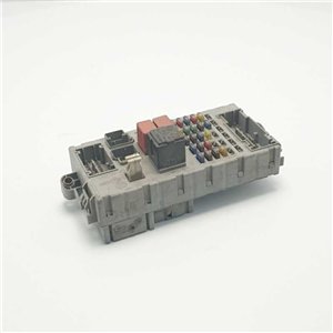 CENTRALINA ECU SCATOLA PORTAFUSIBILI MODULO CONTROLLO LANCIA YPSILON 2° SERIE 843 1.3 MTJ 51 KW 2003-11 51734380