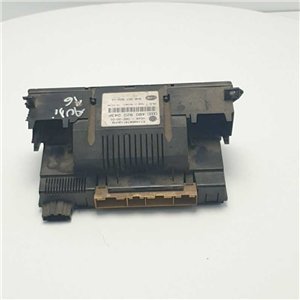 CENTRALINA CONTROLLO GRUPPO COMANDI CLIMA A/C AUDI A6 4B 1997-01 HELLA 4B0820043P 5HB007604-12 SUPPORTO DESTRO ROTTO