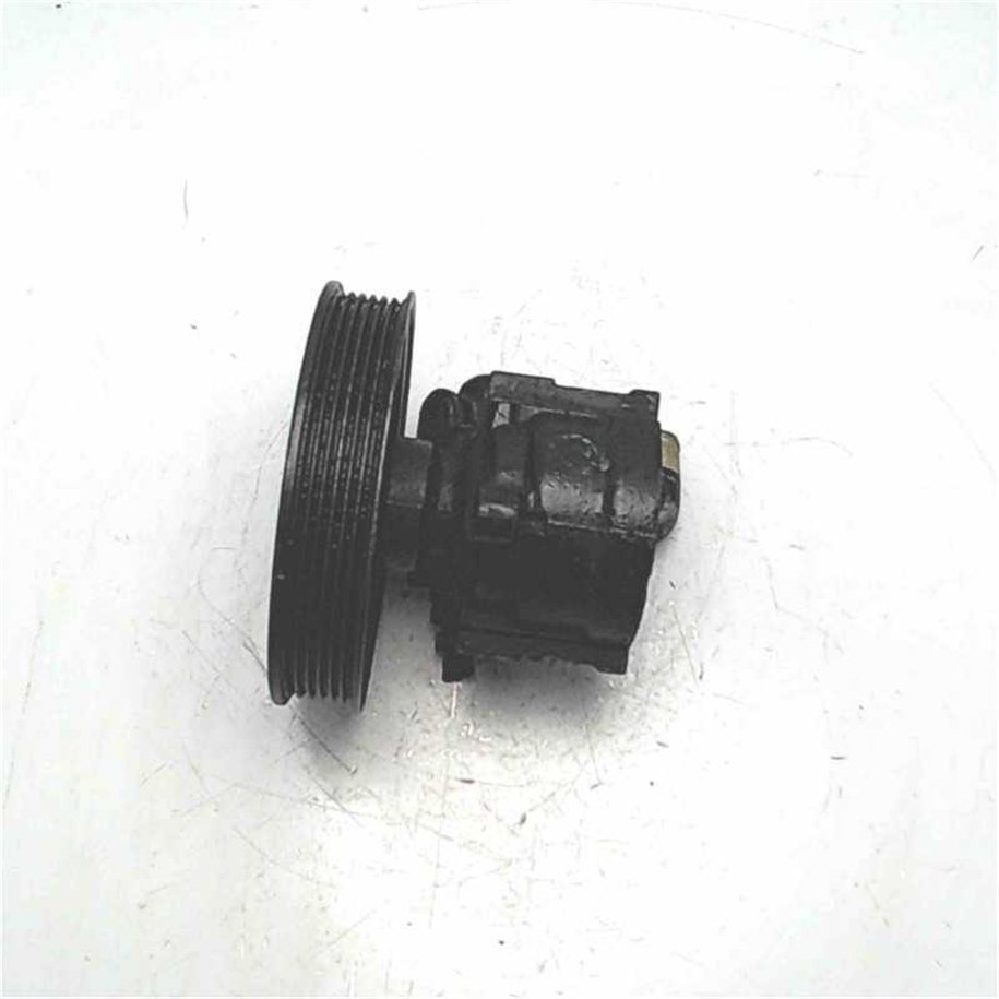 POMPA DIREZIONE SERVOSTERZO STERZO IDRAULICA IDROGUIDA OPEL ASTRA F 1.6 1997 90468384
