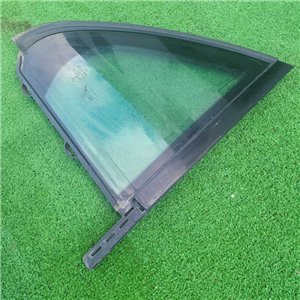 Vetro cristallo fisso posteriore destro Mercedes piccolo Classe C W205 