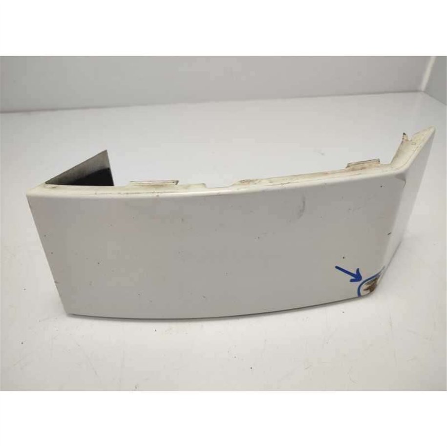 8620819 Modanatura rivestimento paraurti posteriore sinistro Volvo XC90 2.4d D5244T 2004 bianco