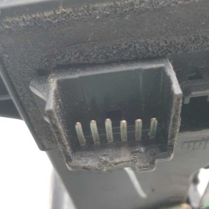 P3M71A219A64BK Serratura chiusura ant dx 6 pin Mazda II 1.4 50KW F6JA 2004 attenzionare connettore