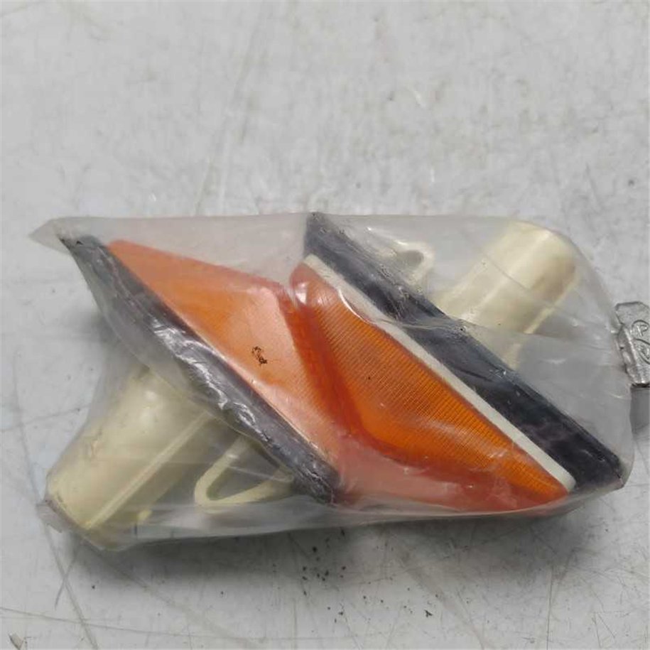 P8974 coppia fanalino freccia laterale DX SX Fiat Ritmo 138 MK2 1982-87