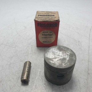 Pistone motocicletta Moto Guzzi diam 66,4 mm fondo magazzino