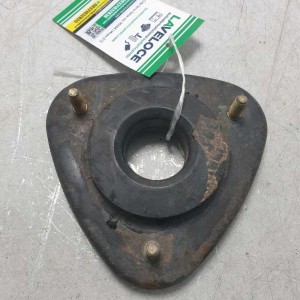 4401194 supporto ammortizzatore anteriore Fiat 131 1974-84 nuovo ma in cattivo stato di conservazione