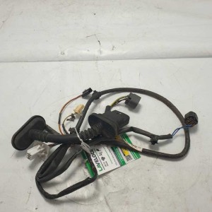 Mitsubishi Pajero MK3 V60-70 SW 5P DI-D 1999-06 cablaggio portiera post SX 8512A265