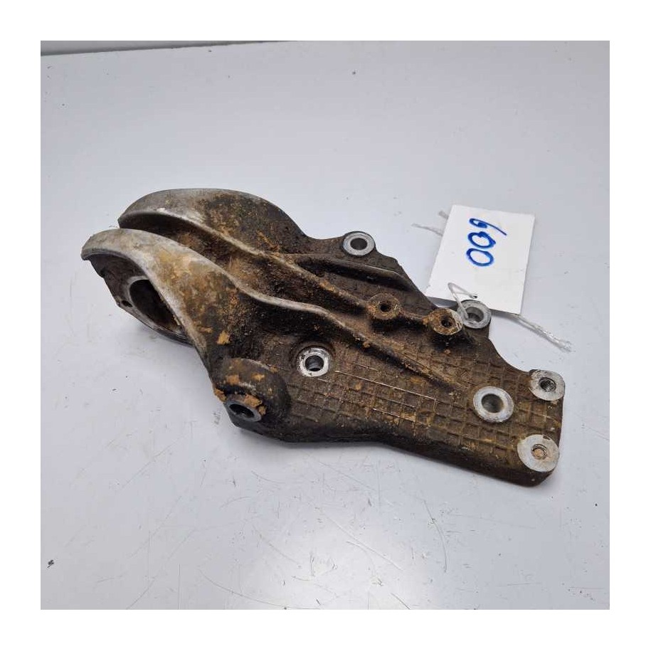 Fiat Doblò 1.9 JTD 2000-05 staffa supporto motore 46437240
