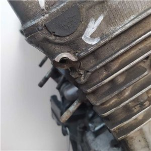 Yamaha XTZ 750 Tènèrè 1998 Motore completo 3LD alcuni segni sul coperchio testata e un perno rotto