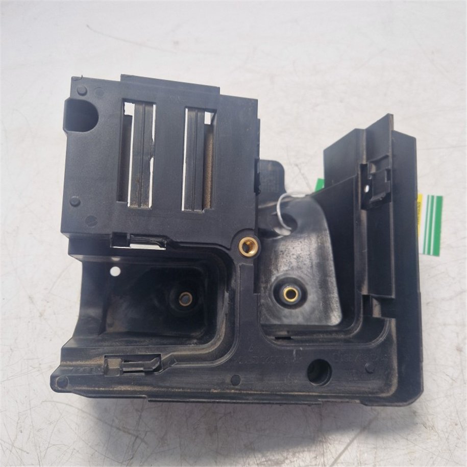 Supporto inf scatola portafusibili VW Tiguan 5N 1.4 TSI 2009 1K0907361B