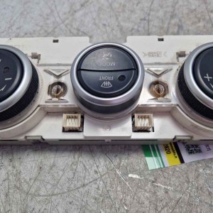 Pannello comandi clima A/C Mazda 6 MK1 SW 2.0 CD 16V 2005-07 E6A