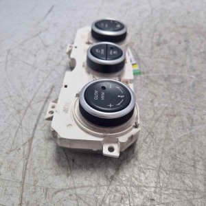 Pannello comandi clima A/C Mazda 6 MK1 SW 2.0 CD 16V 2005-07 E6A