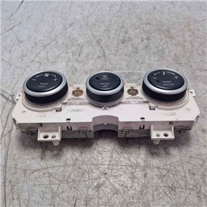 Pannello comandi clima A/C Mazda 6 MK1 SW 2.0 CD 16V 2005-07 E6A