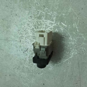 Centralina ECU controllo luci Mazda 6 MK1 SW 2.0 CD 16V 2005-07 GR1B67890A