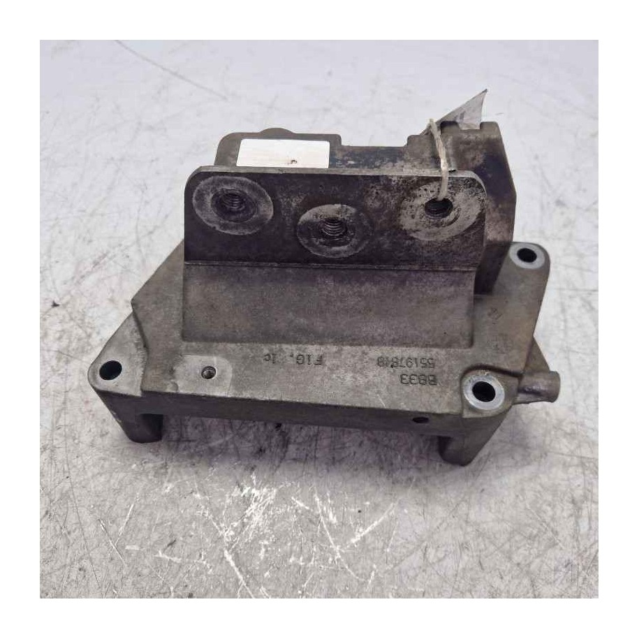 Supporto sostegno motore lato DX Fiat Grande Punto 199 1.3 MJT 66 KW 2005-10 55197848