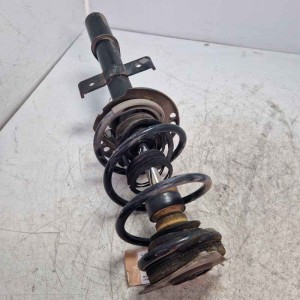 Ammortizzatore molla ant DX Renault Captur I H5 J5 1.5dCi 2016 543020638R parapolvere da sostituire