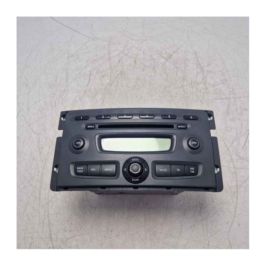 Autoradio lettore cd Smart Fortwo-Coupè 451 1.0 benz 2010 A4518202879 VP6MTF-18C815-GF tasto vol usurato