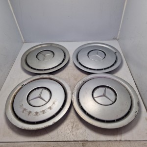 Serie kit x4 copricerchi da "14 Mercedes W124 W201 Classe E 190 E 1984-95 1244010424 graffi