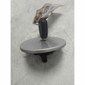 Tappo serbatoio carburante Peugeot 206 MK1 3P 1998-03 con chiave