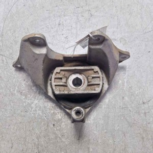 Supporto sostegno tassello motore sx Fiat Punto I 176 1.2 1993-99