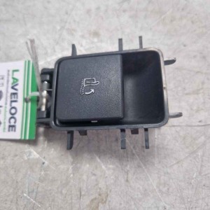Maniglia sedile post ribaltabili DX Peugeot 3008 0U 1.6BlueHDi 120 2016 1700698
