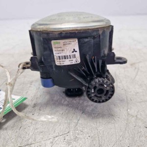 Fanale fanalino fendinebbia ant DX SX Citroen C-Crosser 2.2 HDI 115 KW 2007-12 Valeo 89203951