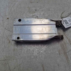 Staffa assorbitore paraurti ant lato SX Mercedes Classe C W204 220 CDI 125 KW 2007-14 A2046201195