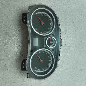 Quadro strumenti contachilometri Opel Corsa D 3P 1.2 B 59 KW 2006-14 leggero graffio sul trasparente 13373005