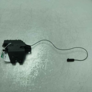 Serratura chiusura portellone  BMW serie 1 E87 120D 2.0 2005 8196401 4 pin