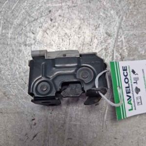 Serratura cofano motore ant SX Mercedes W205 Classe C 2014-21 A2048800260